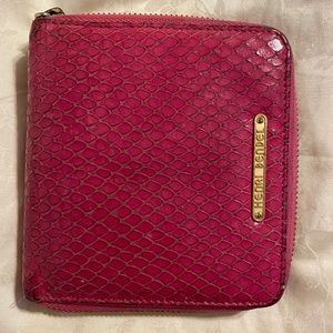Henri Bendel wallet